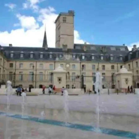 Patione Dans Centre De * Dijon