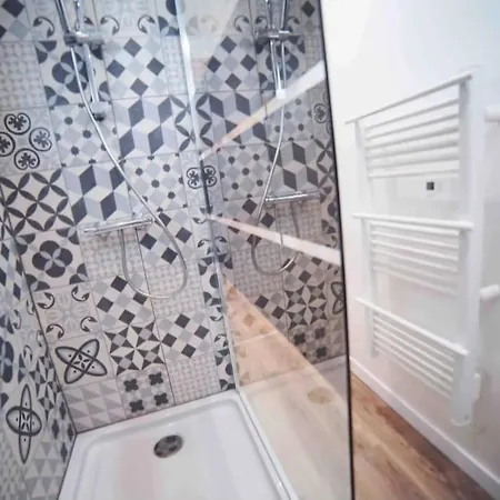Apartment Patione Dans Centre De
